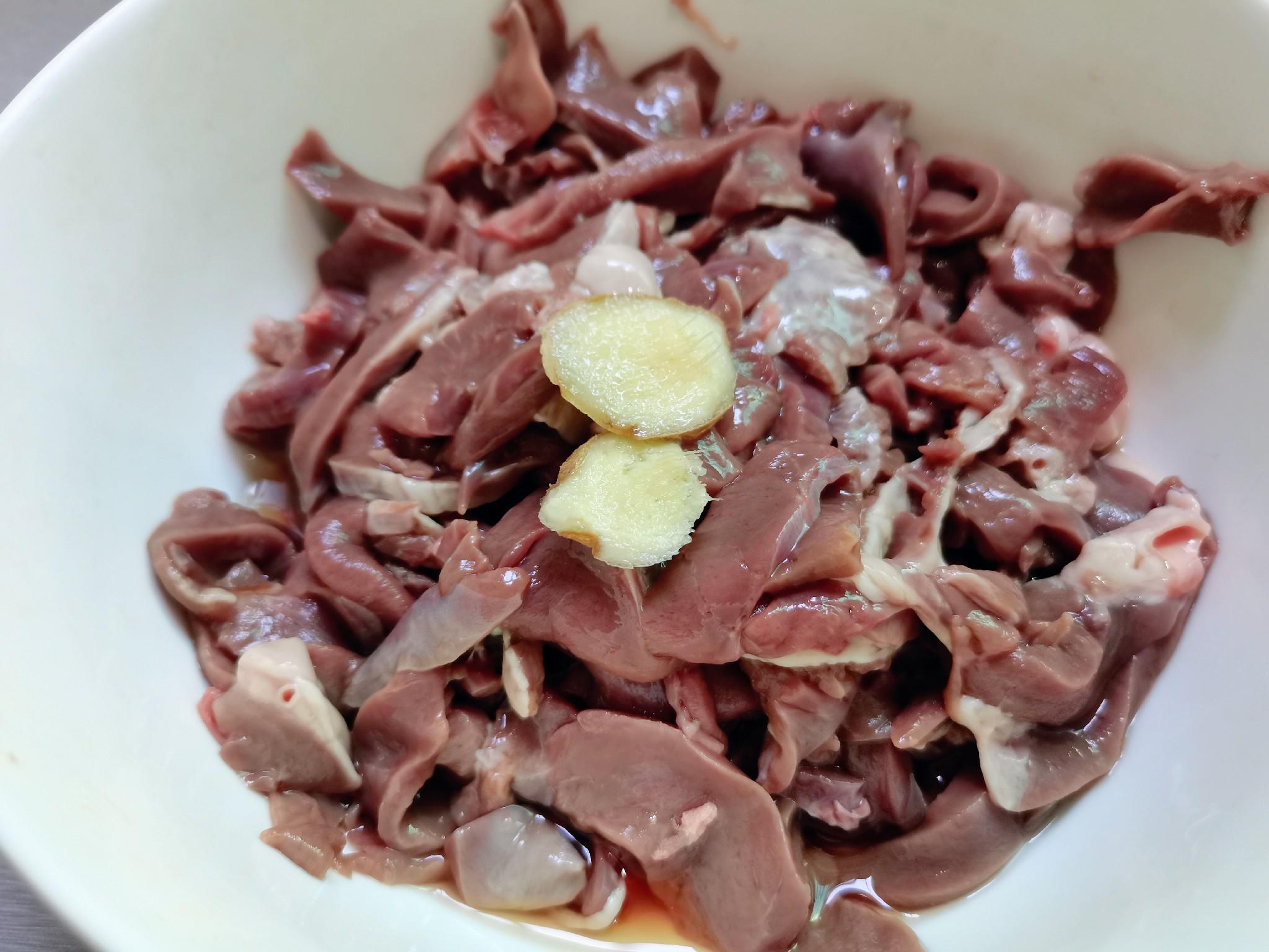 家常版“爆炒豬心”的做法-家常味炒菜譜