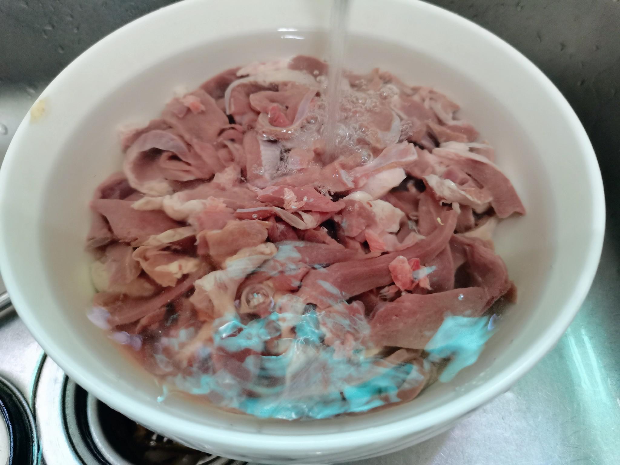 家常版“爆炒豬心”的做法-家常味炒菜譜