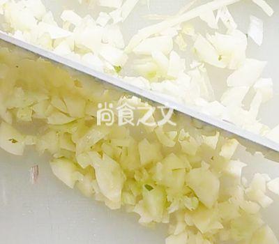 啤酒小龍蝦尾的做法-咸鮮味炒菜譜