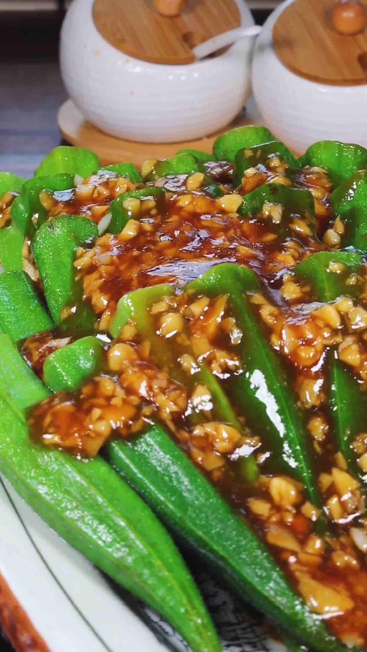 蒜蓉秋葵的做法-蒜香味拌菜譜