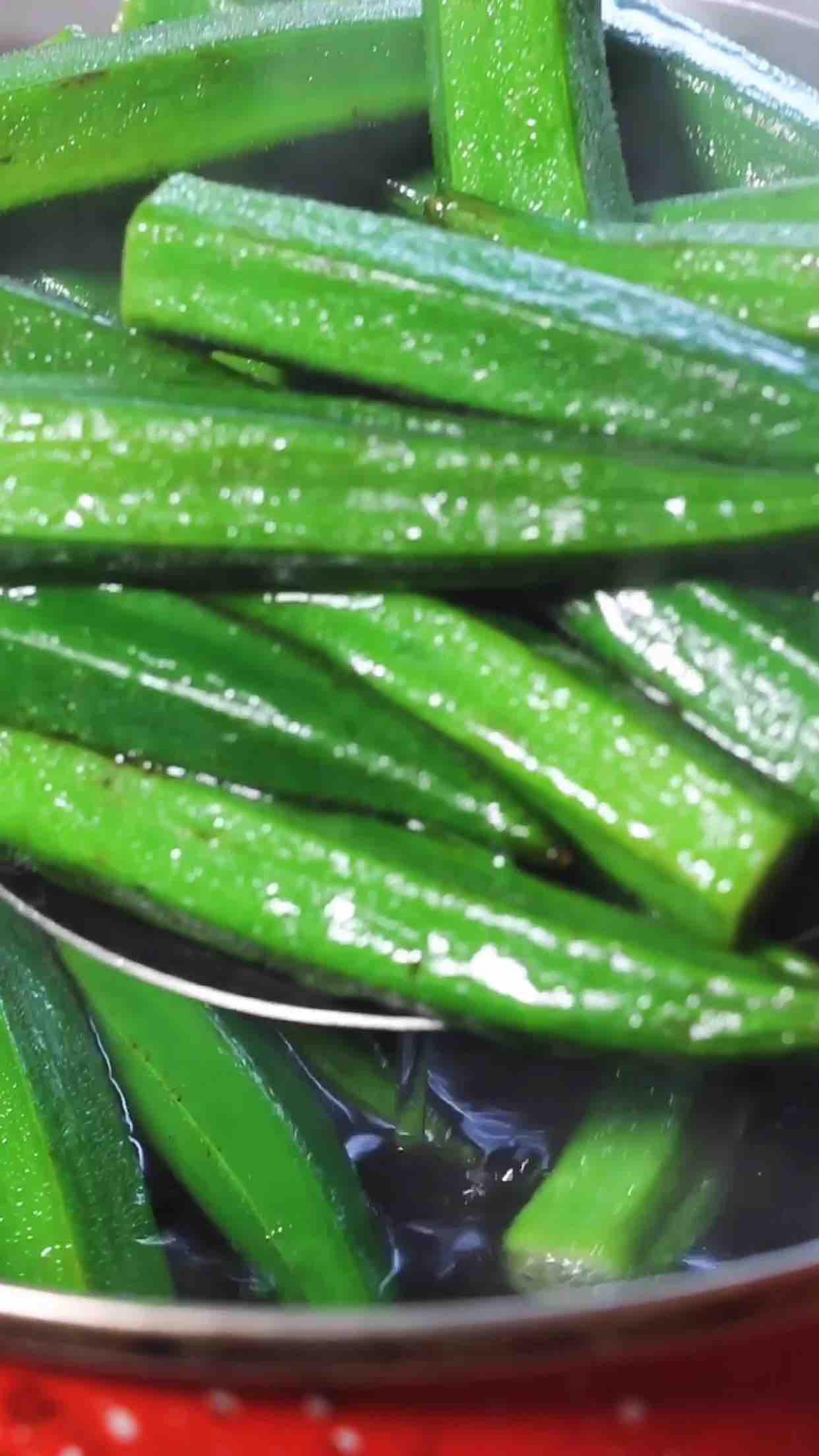 蒜蓉秋葵的做法-蒜香味拌菜譜