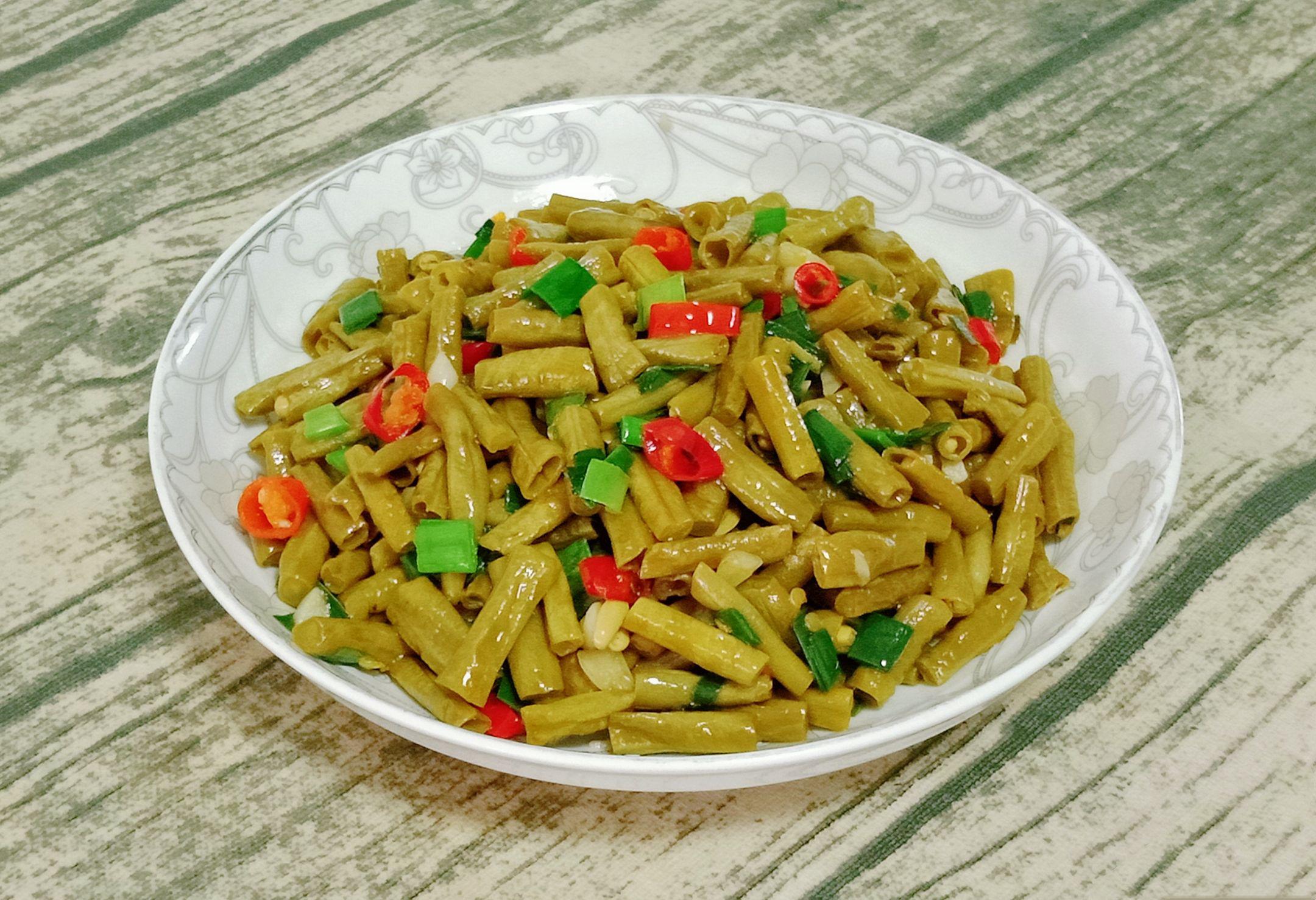 蒜香酸豆角的做法-酸辣味炒菜譜