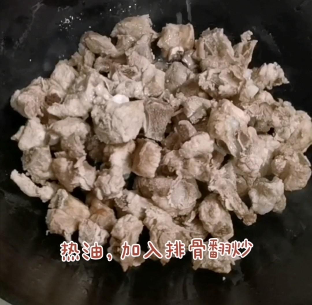 酸甜排骨的做法-酸甜味炒菜譜