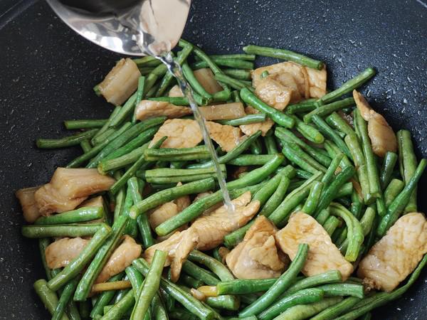 簡單又好吃的家常菜，豇豆炒肉的做法，看一眼就會的做法-家常味炒菜譜