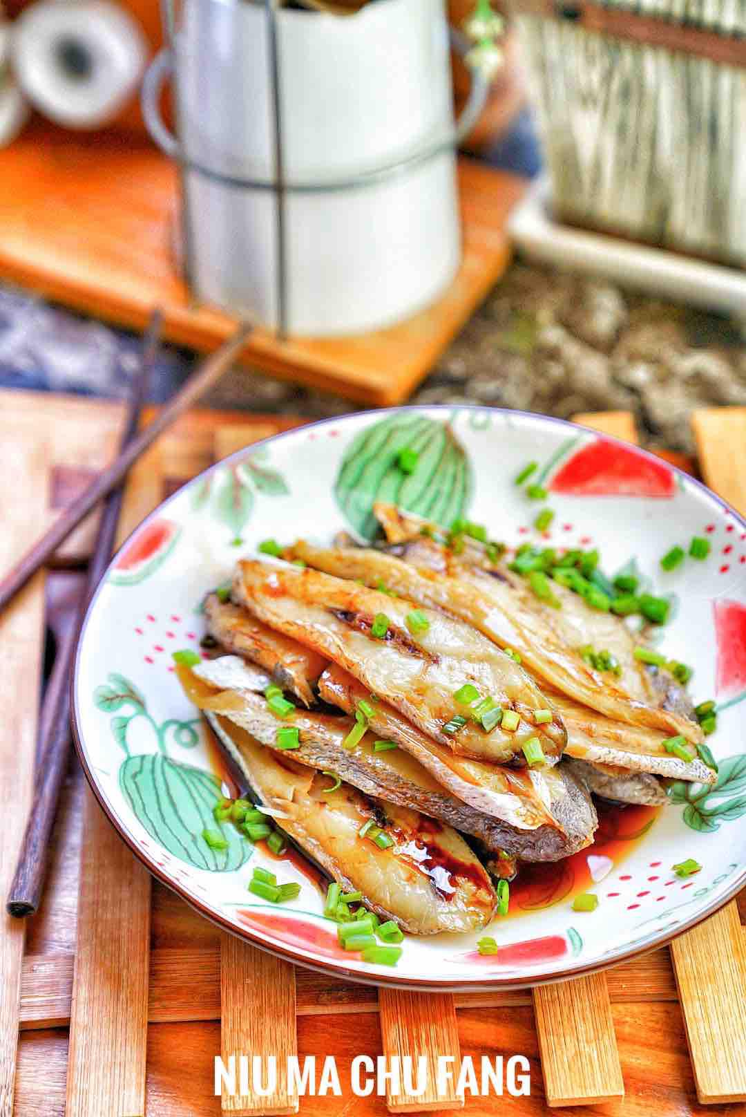 蔥姜蒸鮸魚片。的做法-咸鮮味蒸菜譜