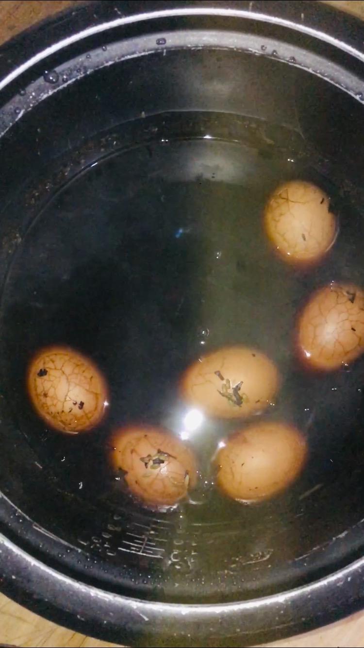 方便快捷又營養美味的茶葉蛋的做法-咸鮮味煮菜譜