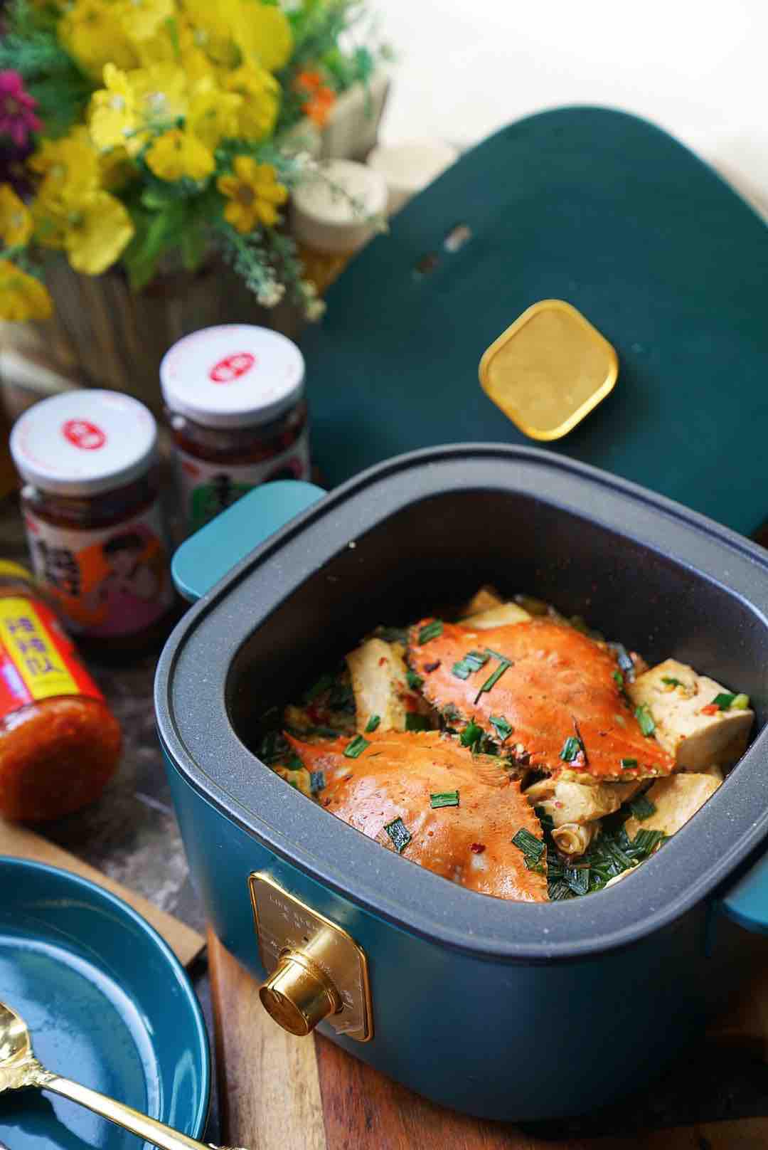 蟹燜豆腐的做法-咸鮮味燜菜譜