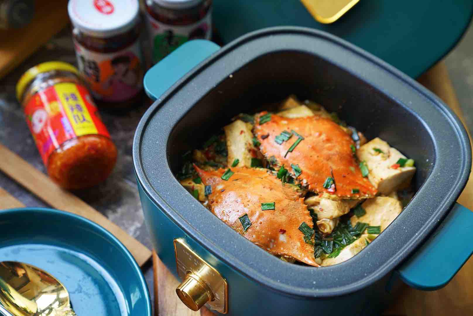 蟹燜豆腐的做法-咸鮮味燜菜譜