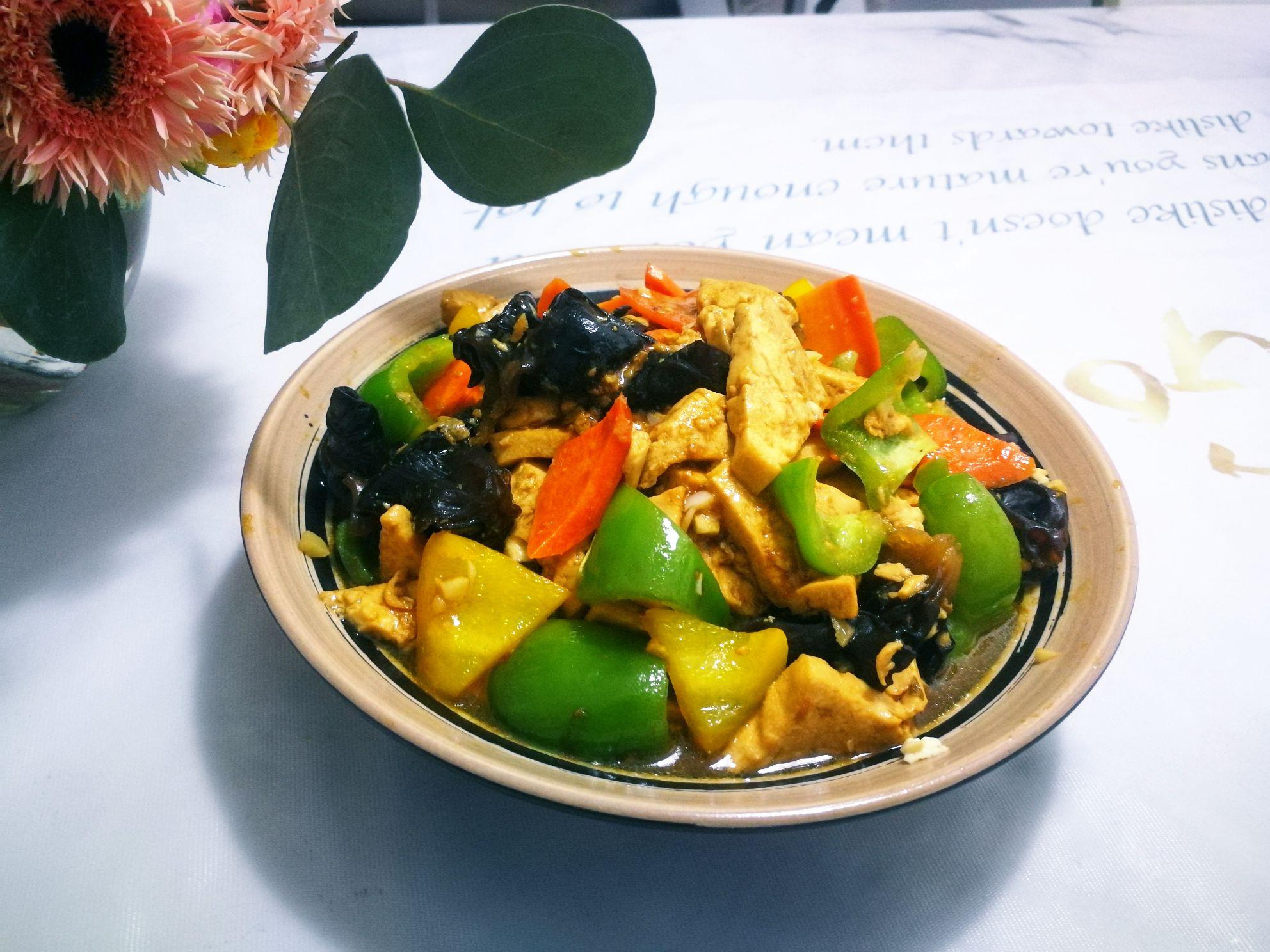 家常五彩豆腐的做法-家常味炒菜譜