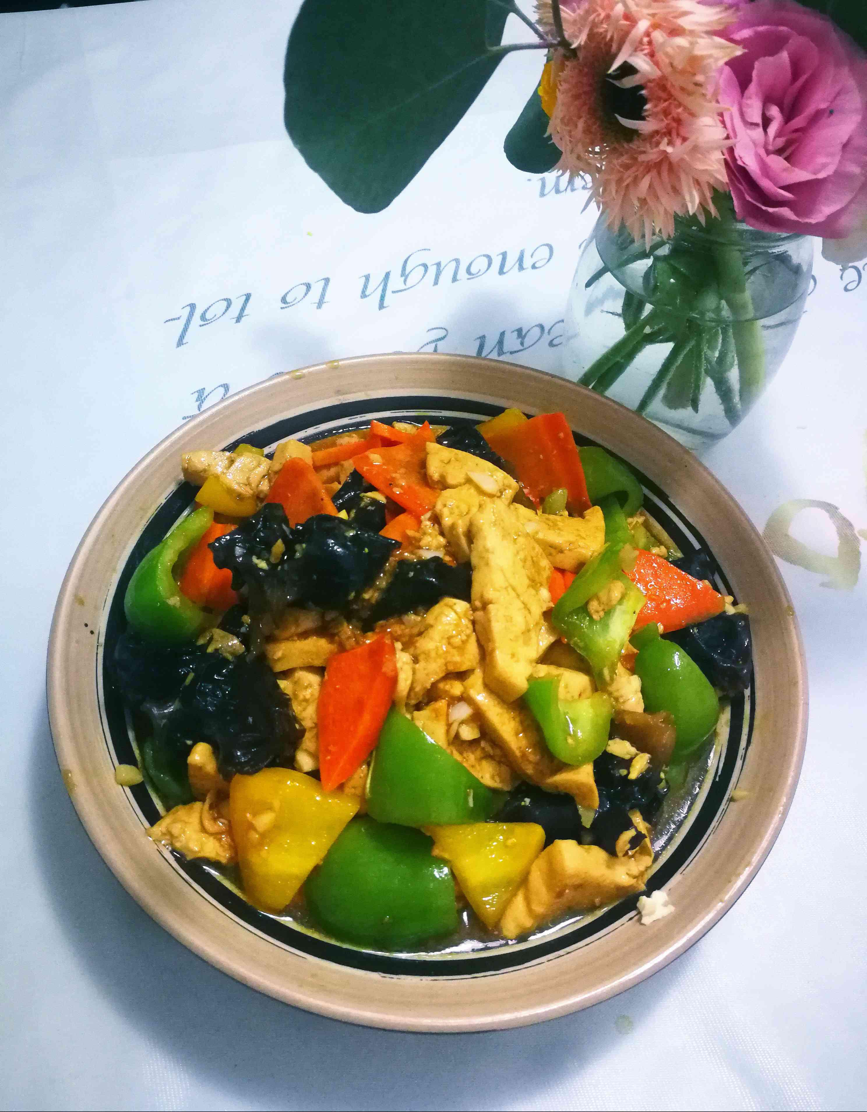 家常五彩豆腐的做法-家常味炒菜譜