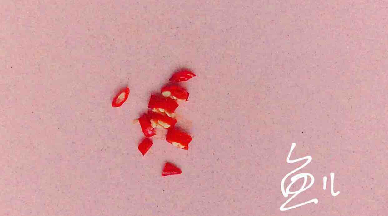 香辣小黃魚的做法-香辣味燉菜譜