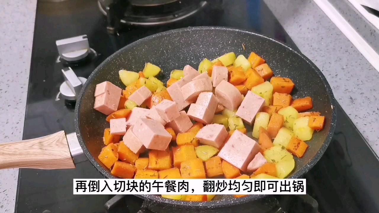 飽腹感極強的沙拉拼盤，蔬菜，雞蛋，肉應有盡有的做法-其它口味炒菜譜