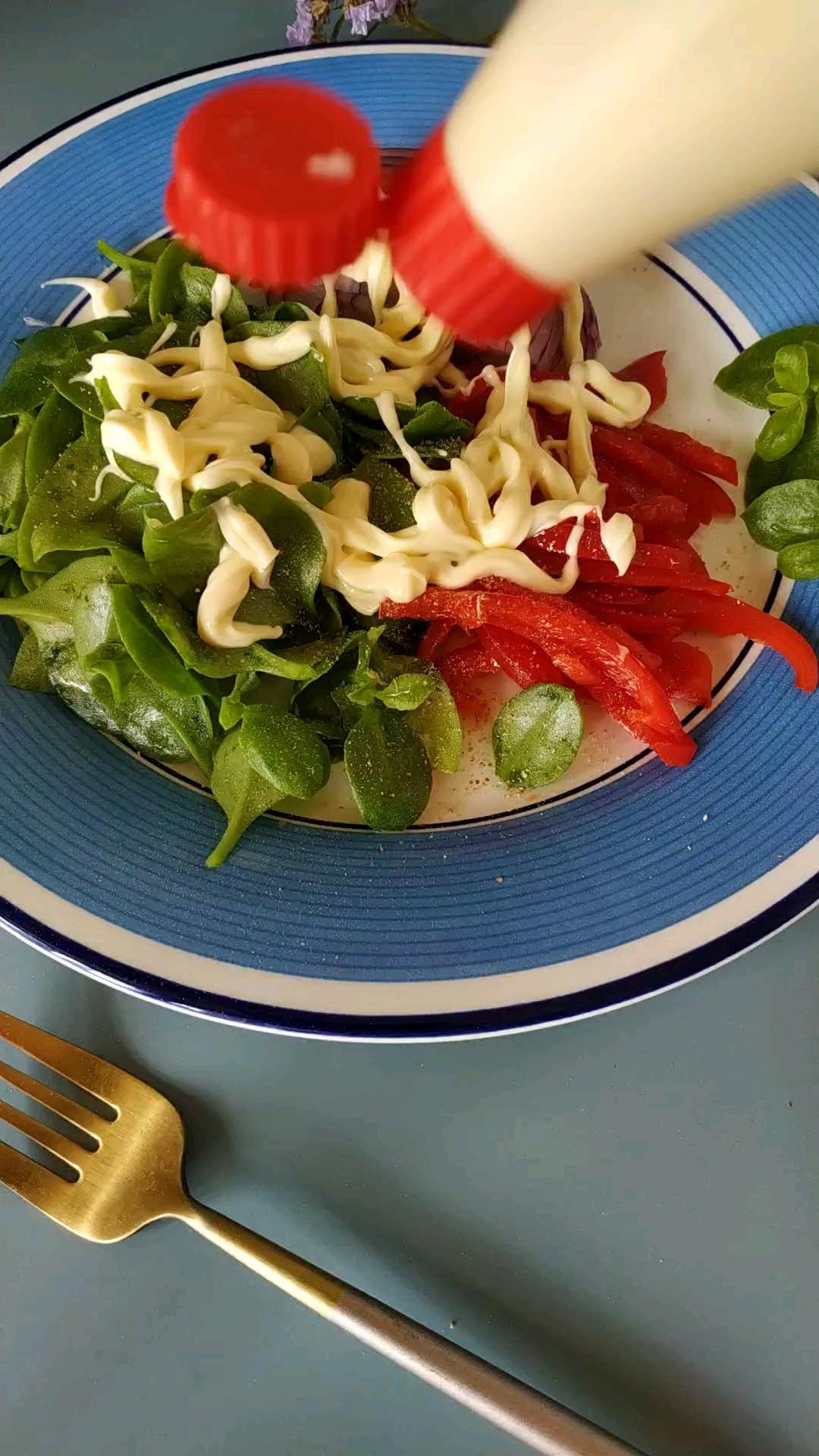 秋天多吃低脂低熱菜，拌沙拉的做法-酸甜味拌菜譜