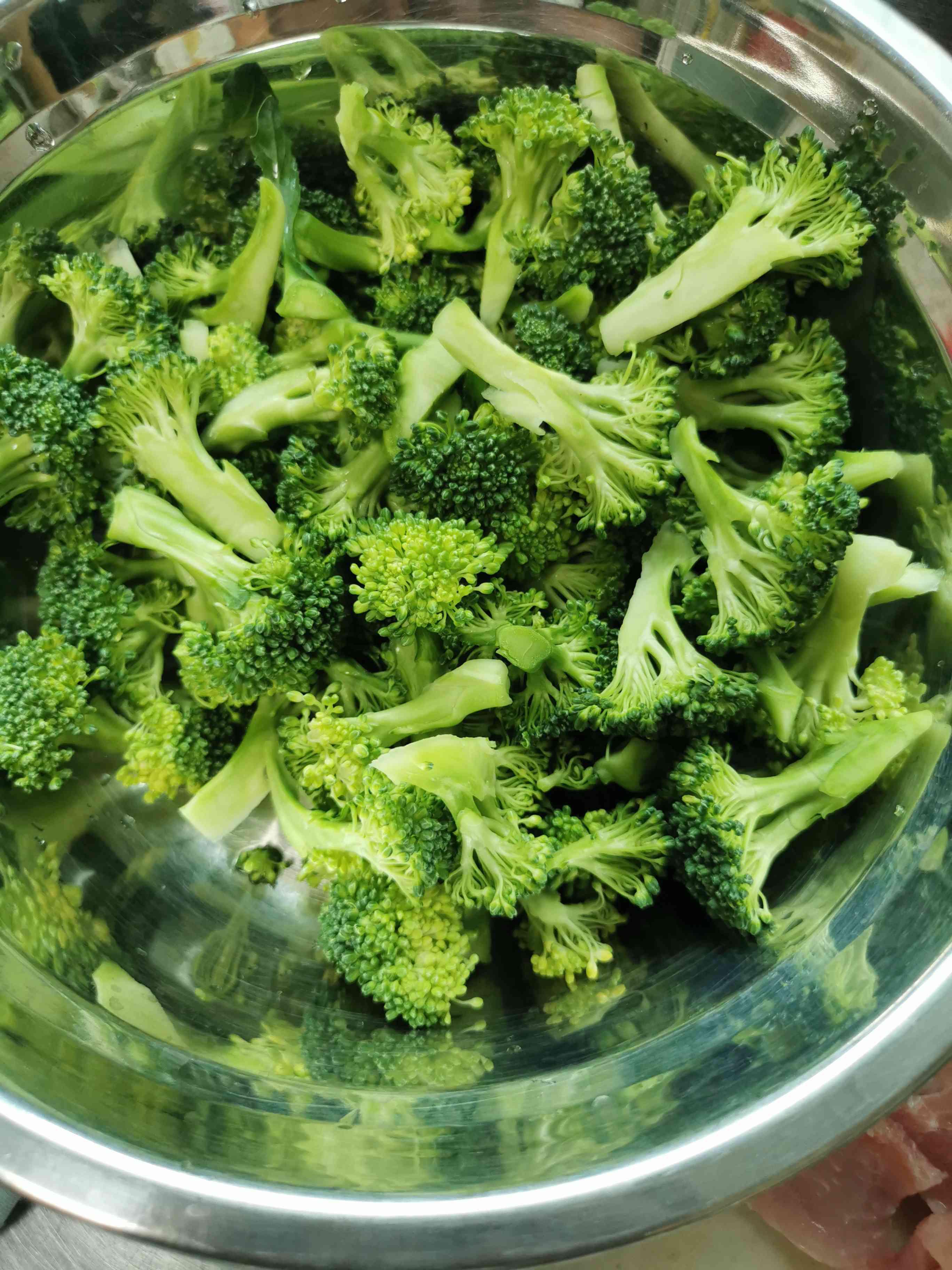 肉片炒西蘭花的做法-家常味炒菜譜