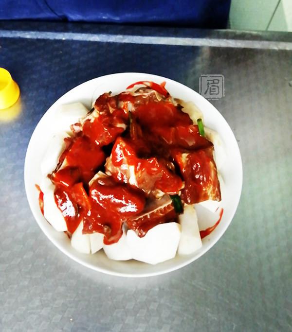 芋艿蒸排骨的做法-香辣味蒸菜譜