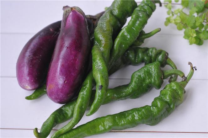 燒辣椒擂茄子的做法-香辣味蒸菜譜