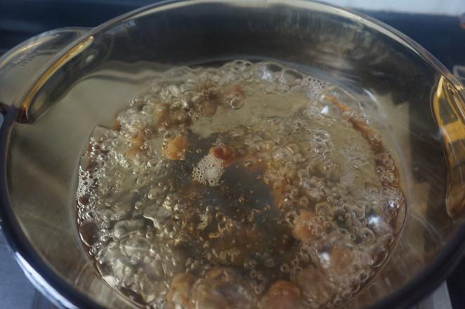 咬著吃的茶飲-桂圓藕芋涼粉的做法-甜味煮菜譜