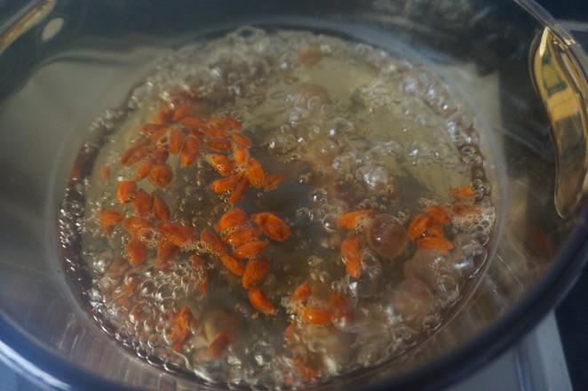 咬著吃的茶飲-桂圓藕芋涼粉的做法-甜味煮菜譜