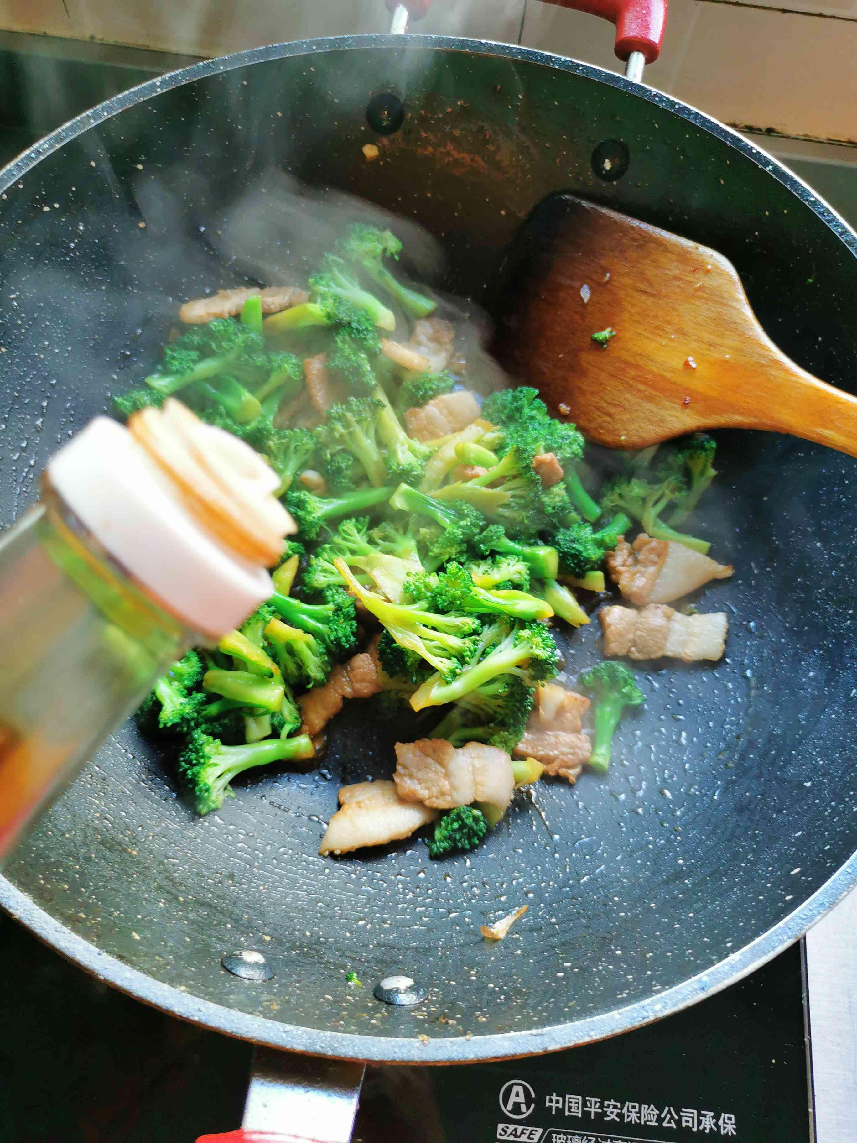 美味西蘭花的做法-家常味炒菜譜