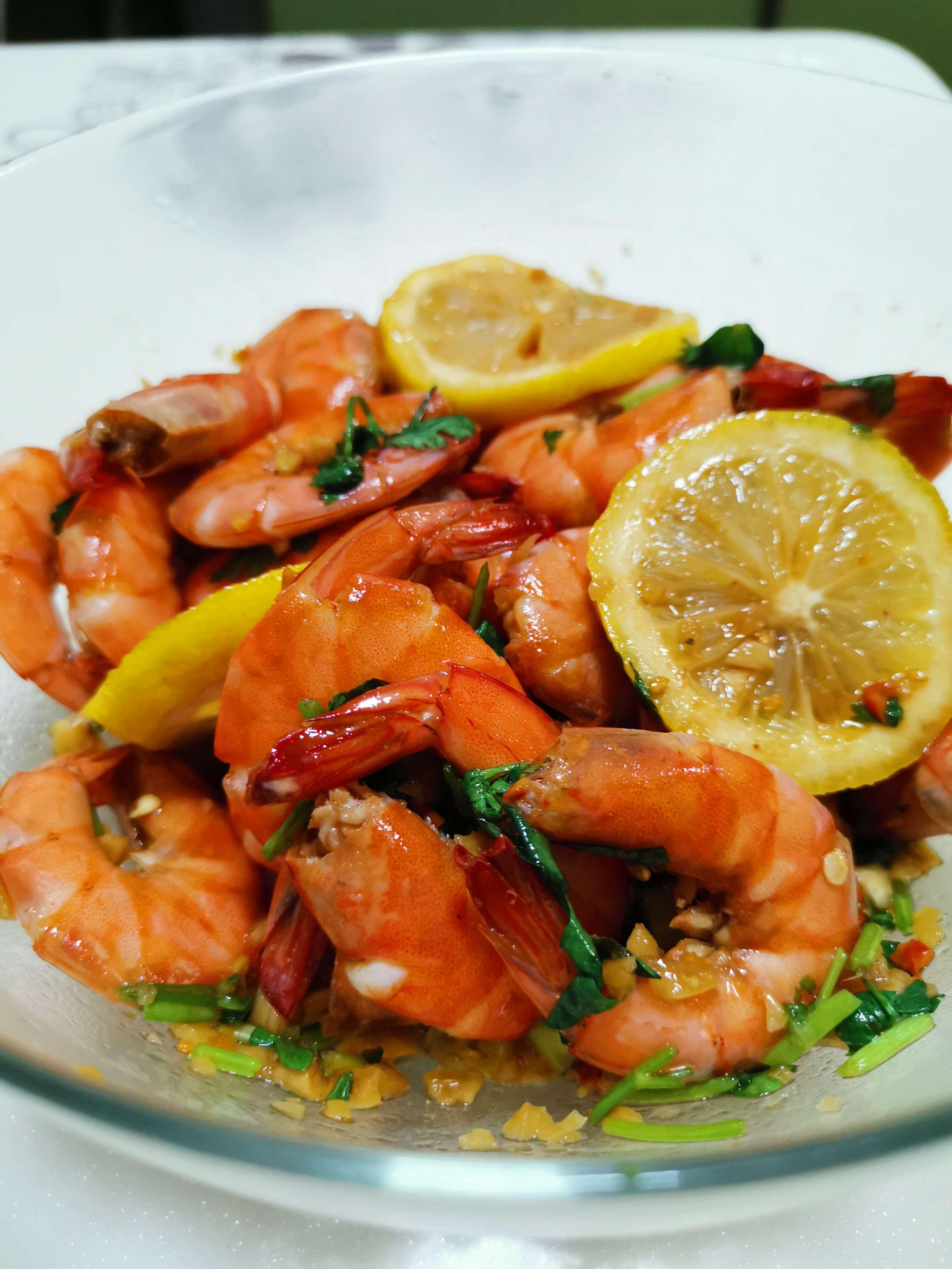 檸檬蝦的做法-酸辣味拌菜譜