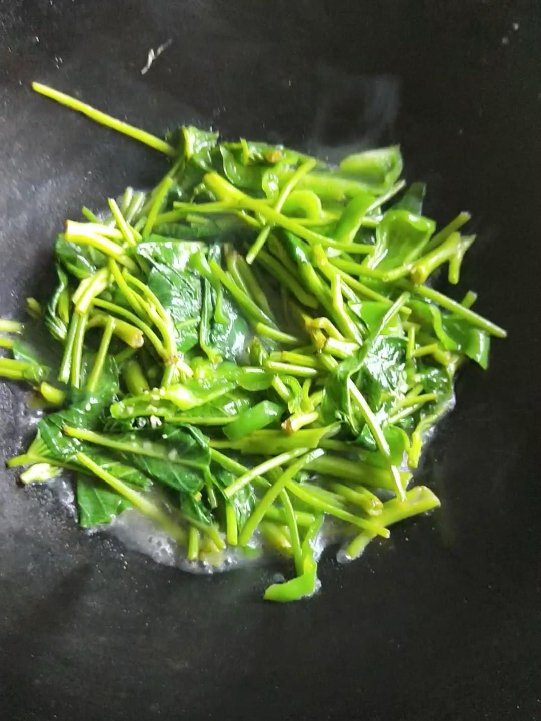 清炒空心菜的做法-家常味炒菜譜