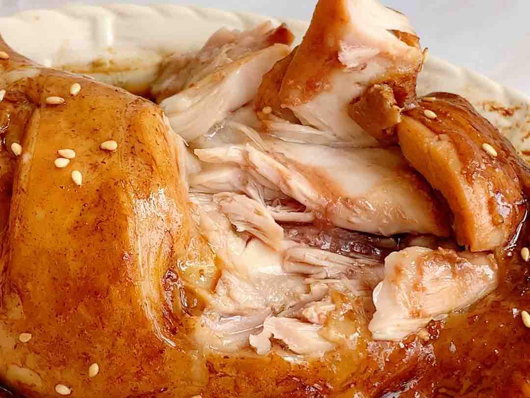 腐乳醬油蒸雞腿的做法-咸鮮味蒸菜譜