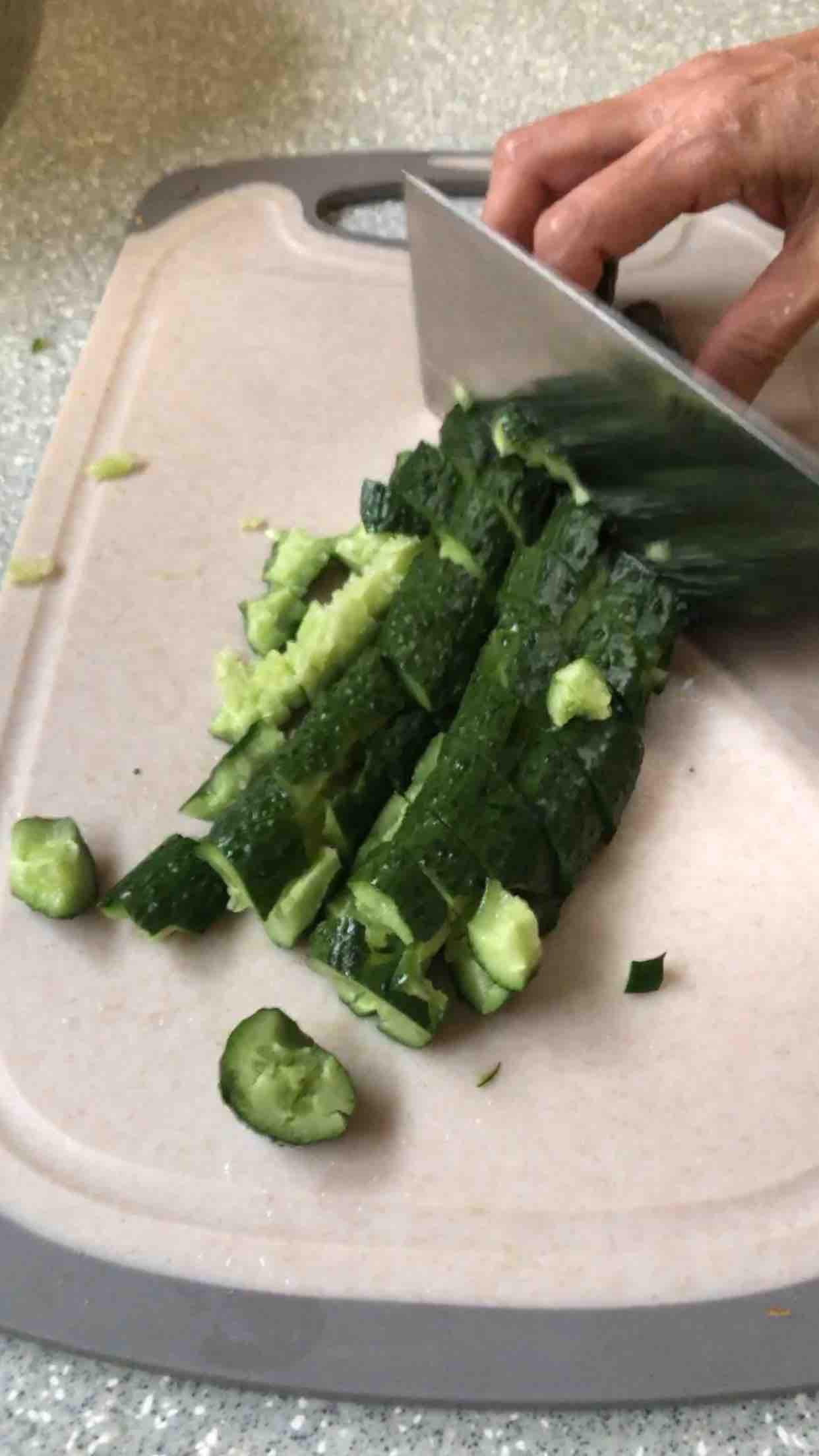 減脂就吃黃瓜木耳的做法-家常味拌菜譜