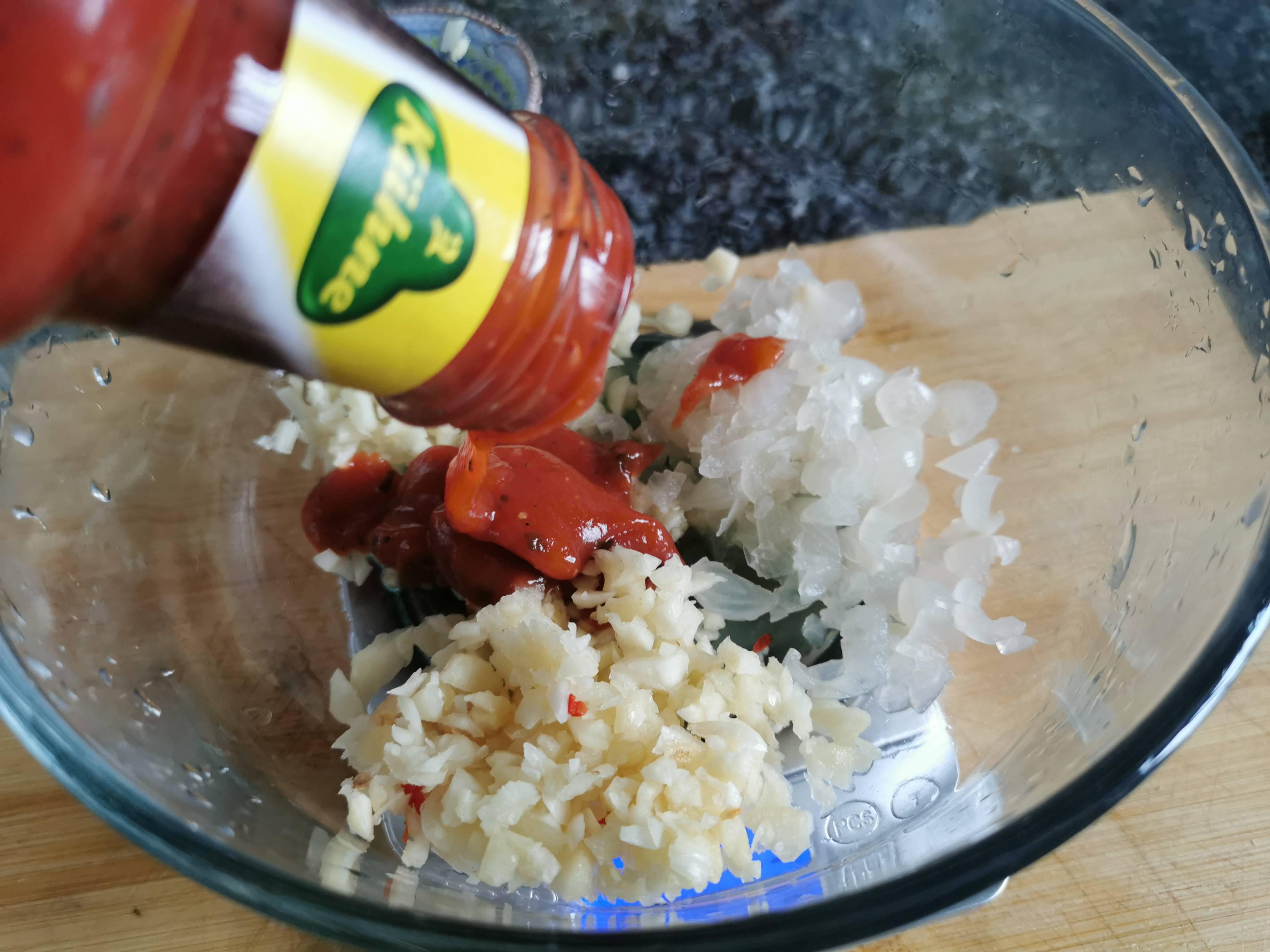 雞尾洋蔥烤豬排的做法-咸鮮味烤菜譜