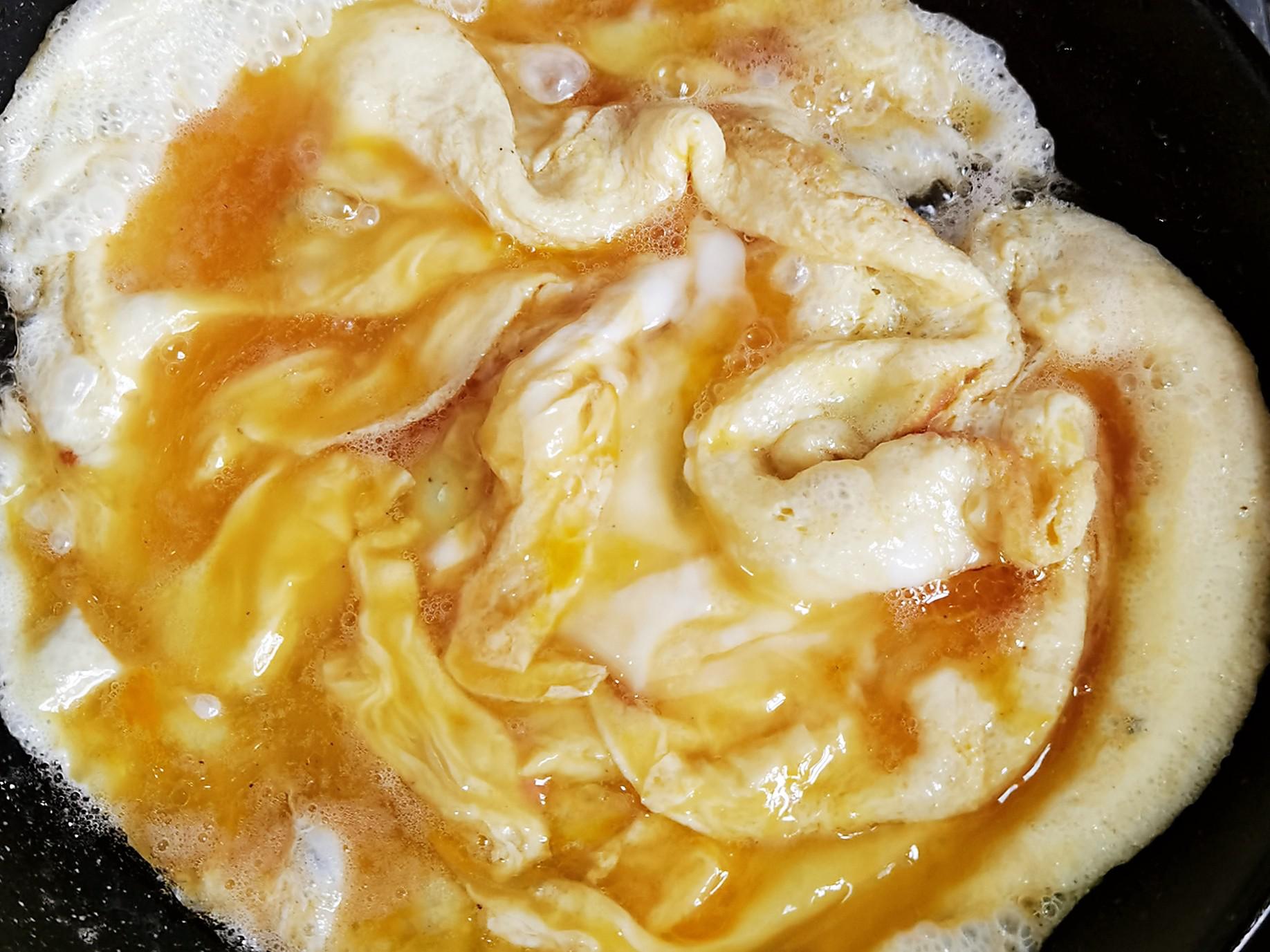 雞蛋的花樣吃法－靈魂炒蛋，沒點實力不敢叫這名，好吃又簡單的做法-香辣味炒菜譜