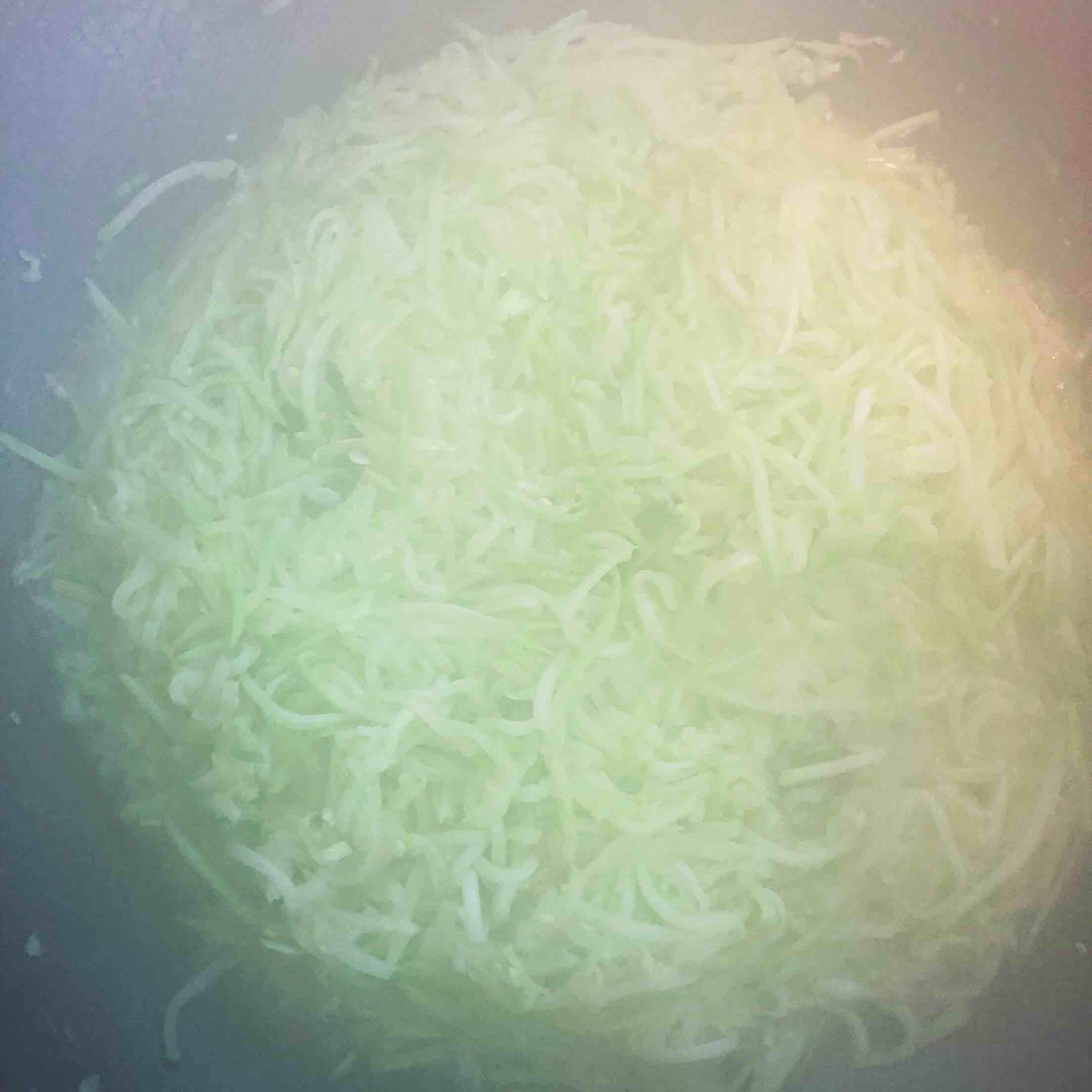 醋炒西葫蘆的做法-酸味炒菜譜