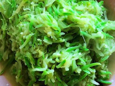 醋炒西葫蘆的做法-酸味炒菜譜