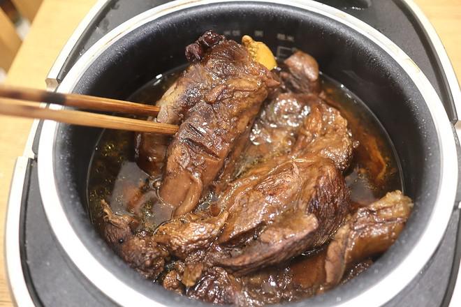 電飯煲鹵牛腱子的做法-家常味鹵菜譜