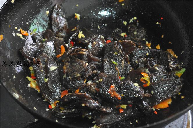 蒜蓉蕨粑的做法-家常味炒菜譜