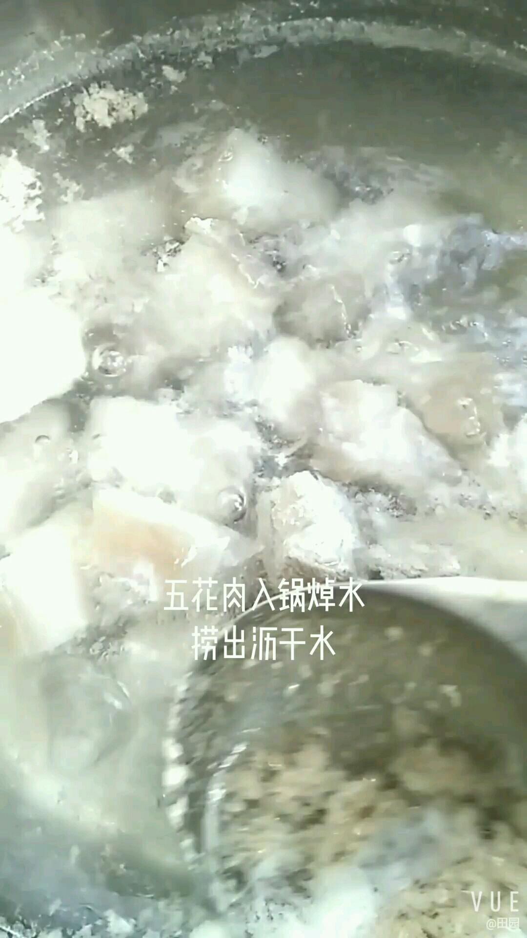 五花肉燒蓮藕的做法-咸鮮味燒菜譜