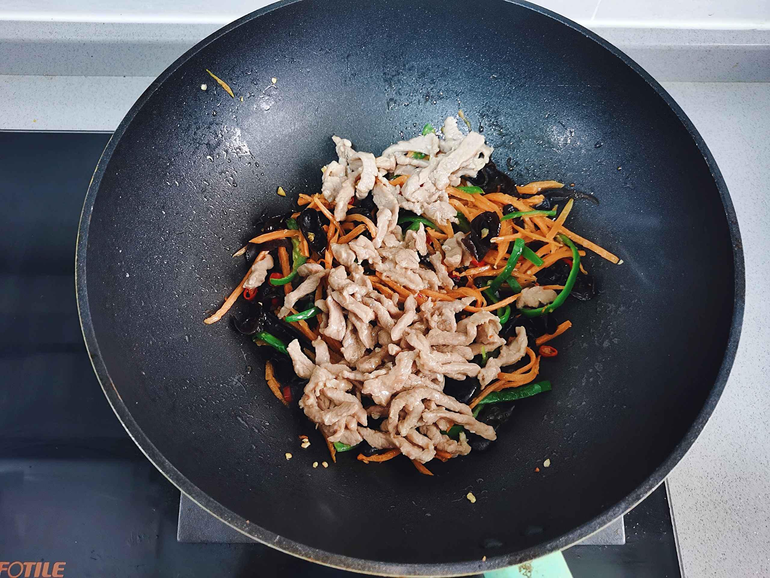 好吃到舔盆的魚香肉絲的做法-酸甜味炒菜譜