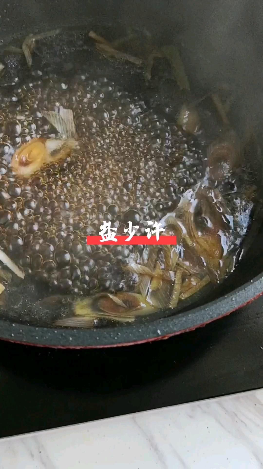 紅燒小黃魚的做法-咸鮮味燒菜譜