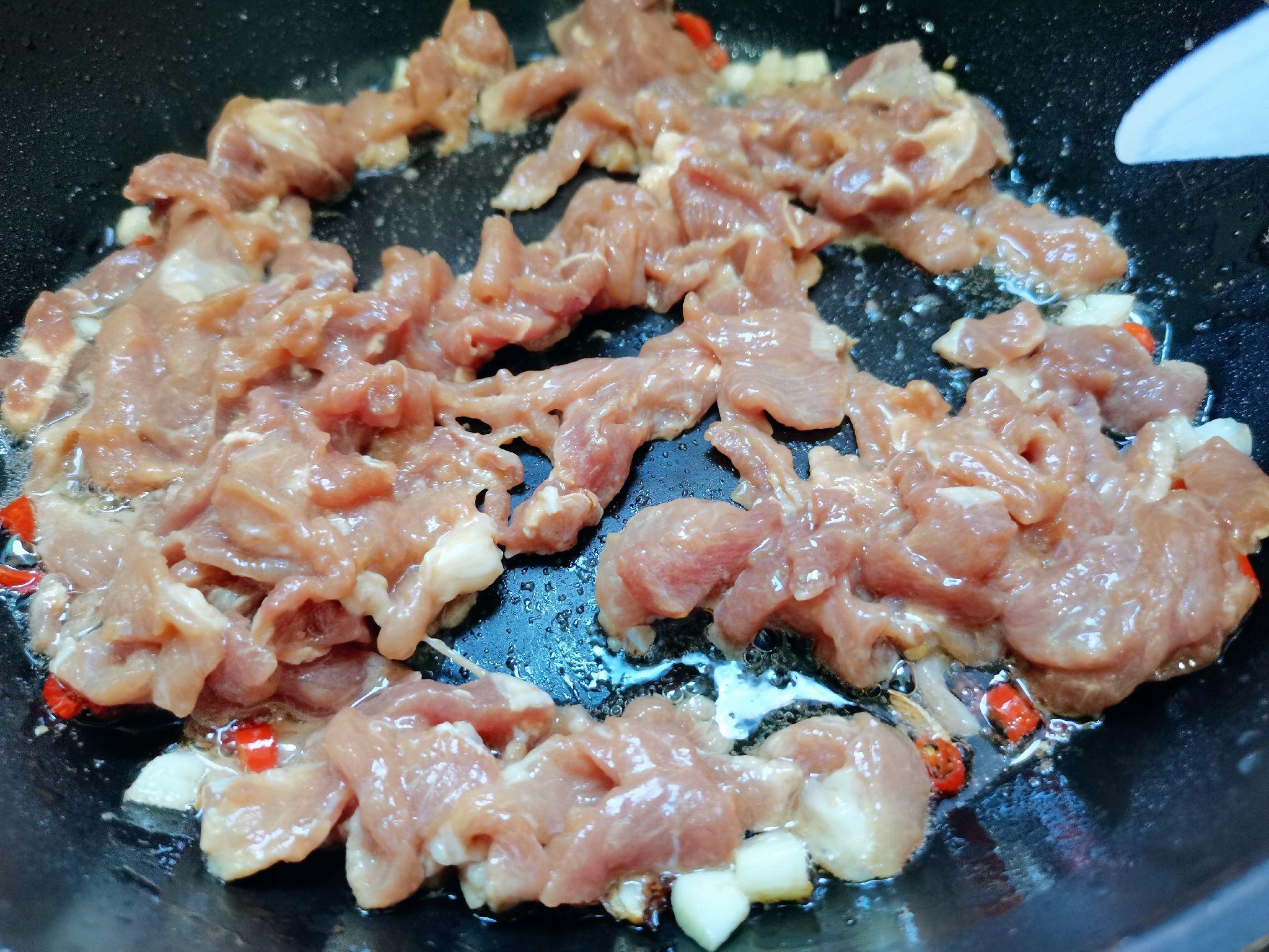 娃娃菜炒肉片的做法-家常味炒菜譜