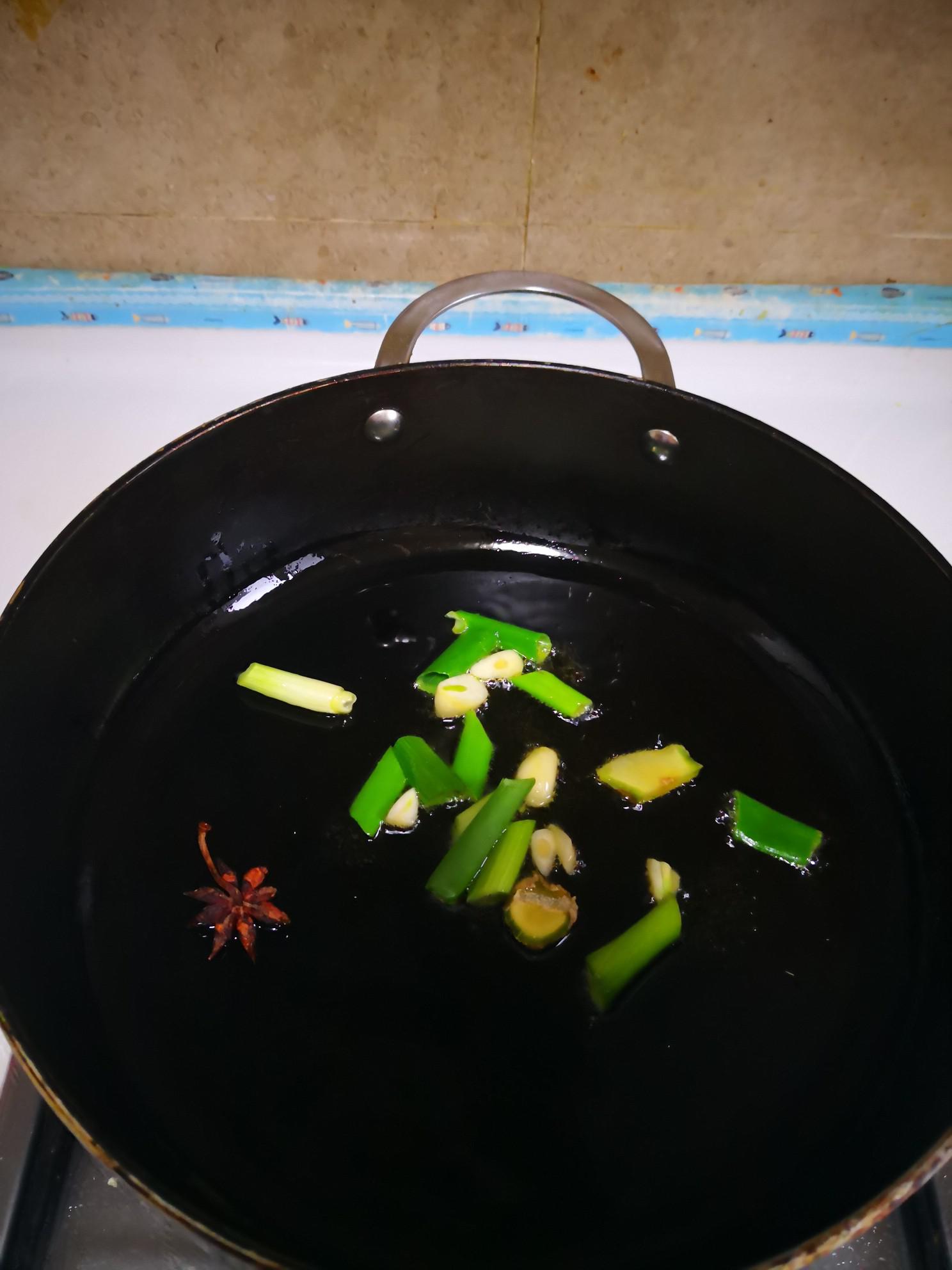 紅燒比目魚的做法-家常味燒菜譜