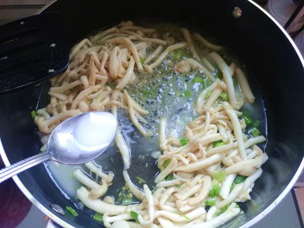 白玉菇炒蝦仁的做法-家常味炒菜譜