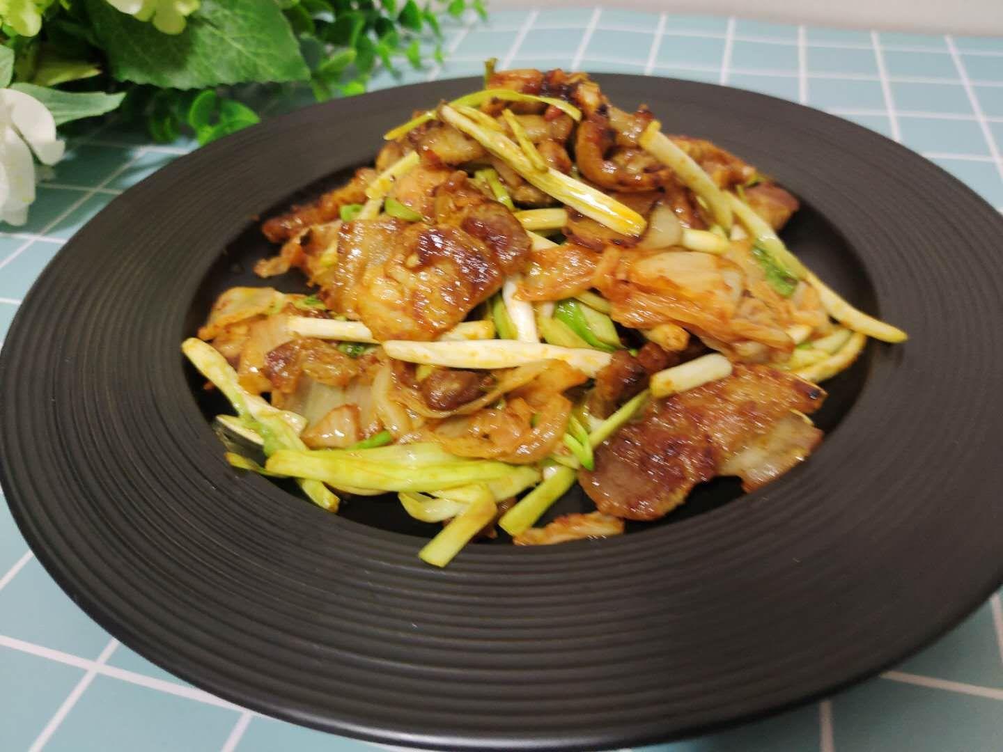 喜歡韓料一定要試的辣白菜五花肉的做法-家常味煎菜譜