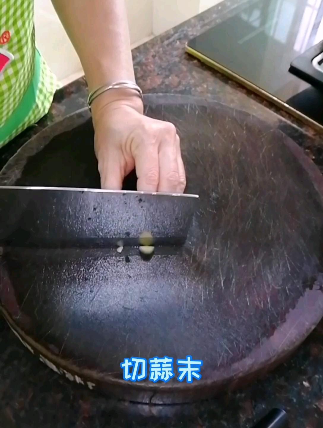 呷哺呷哺涼拌海帶的做法-香辣味拌菜譜