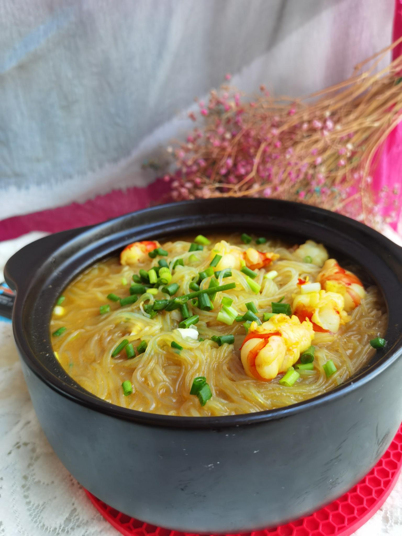 咖喱蝦仁粉絲煲的做法-咸鮮味煮菜譜