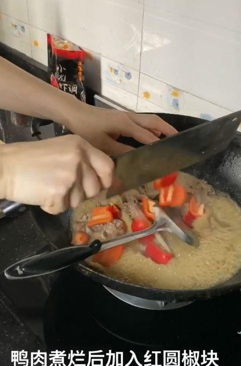 麻辣鴨的做法-麻辣味燒菜譜