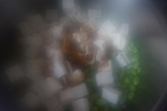 下飯菜の十三香翡翠白玉的做法-香辣味燉菜譜