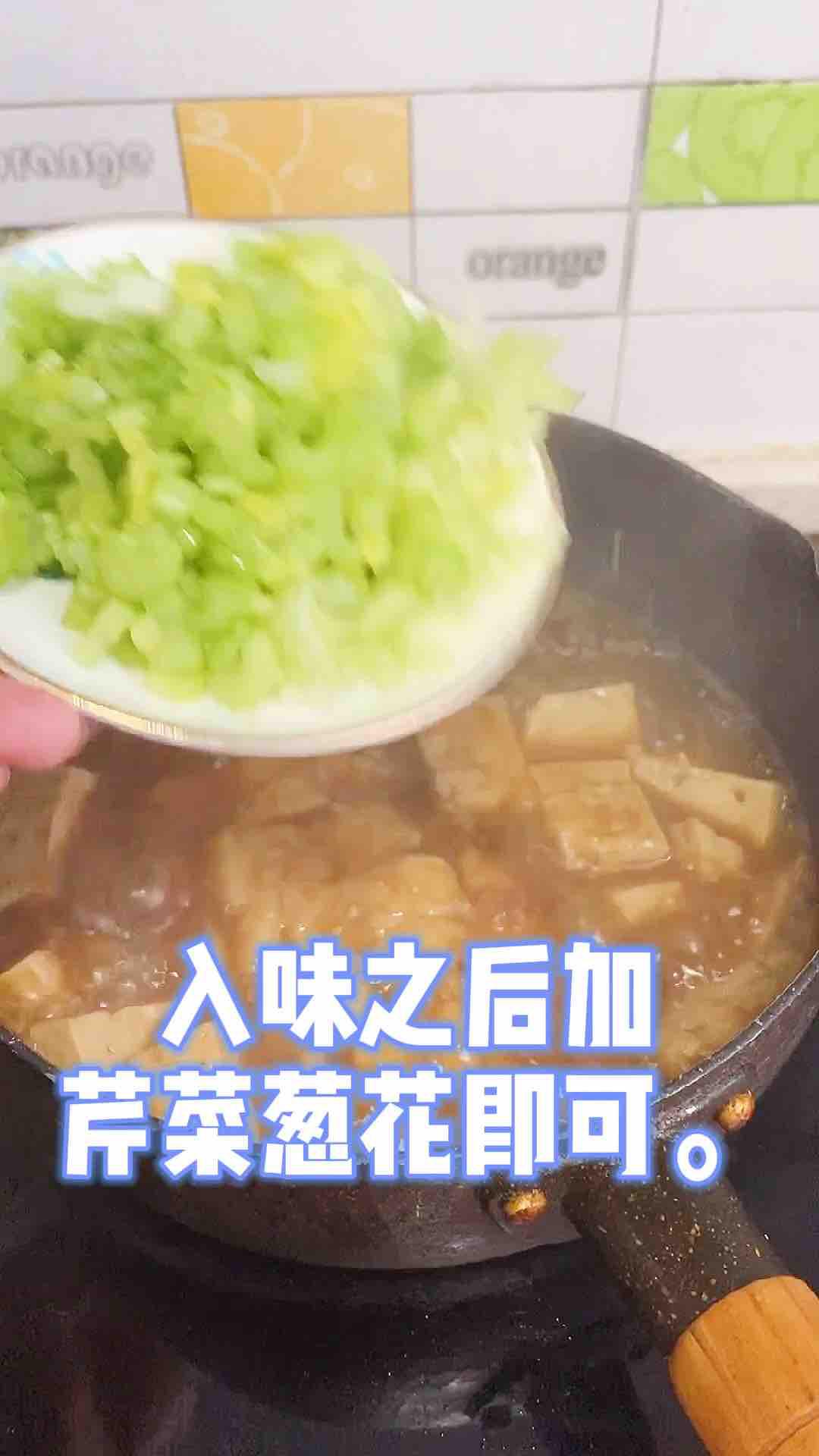 豆腐燜青魚的做法-家常味燒菜譜