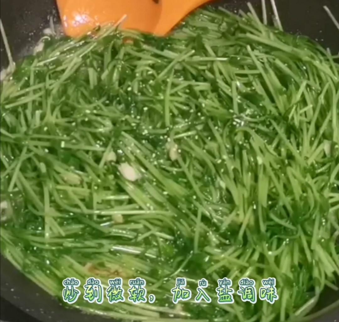 蒜蓉豆苗的做法-家常味炒菜譜