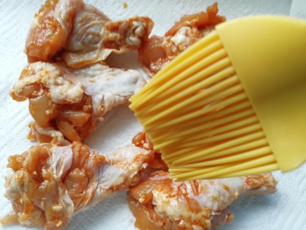 香酥雞翅根的做法-咸鮮味烤菜譜