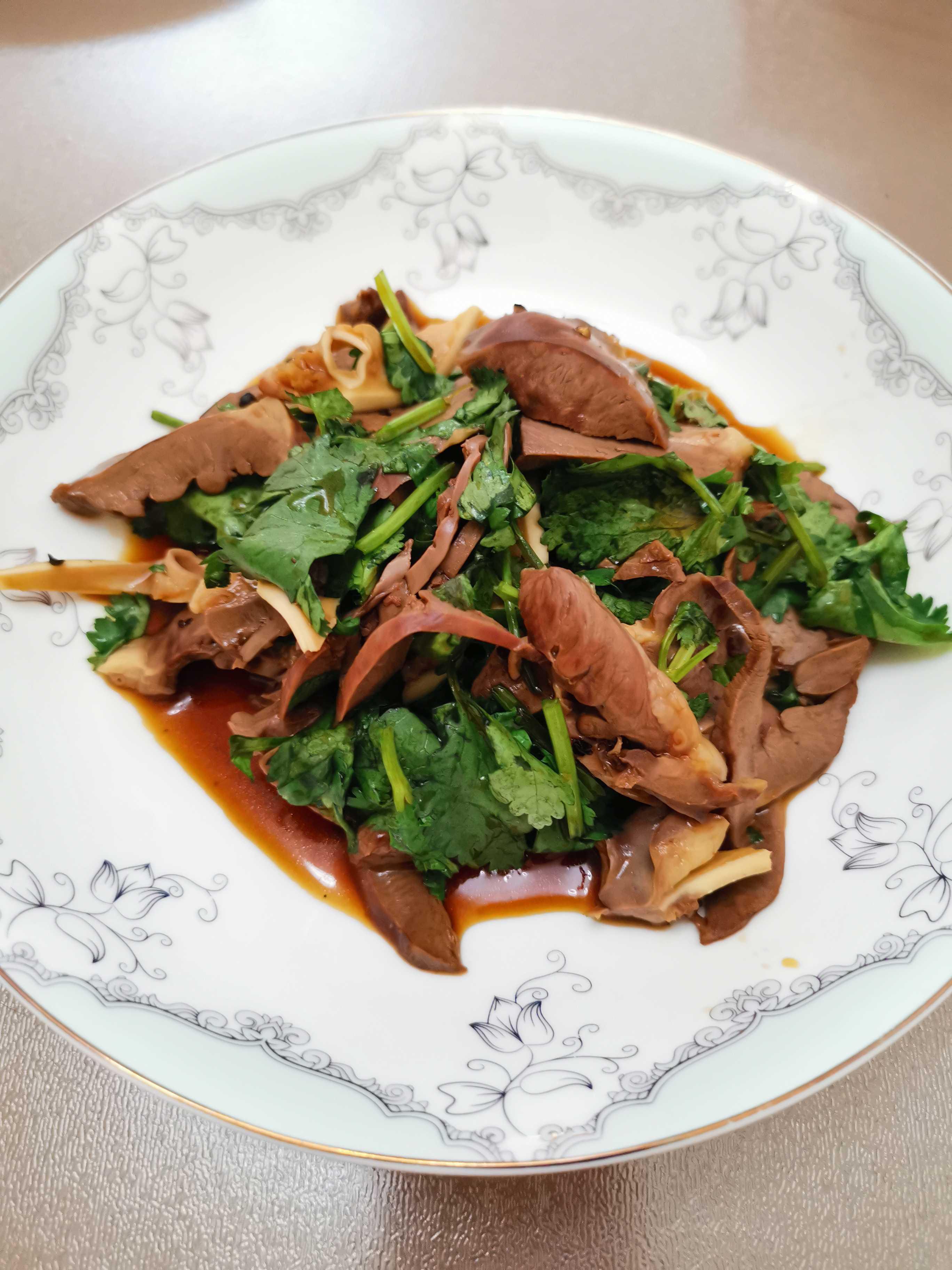 拌豬心的做法-家常味拌菜譜