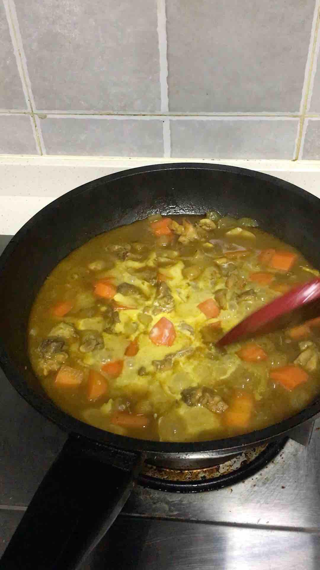 咖喱板栗燒雞的做法-咖喱味煮菜譜