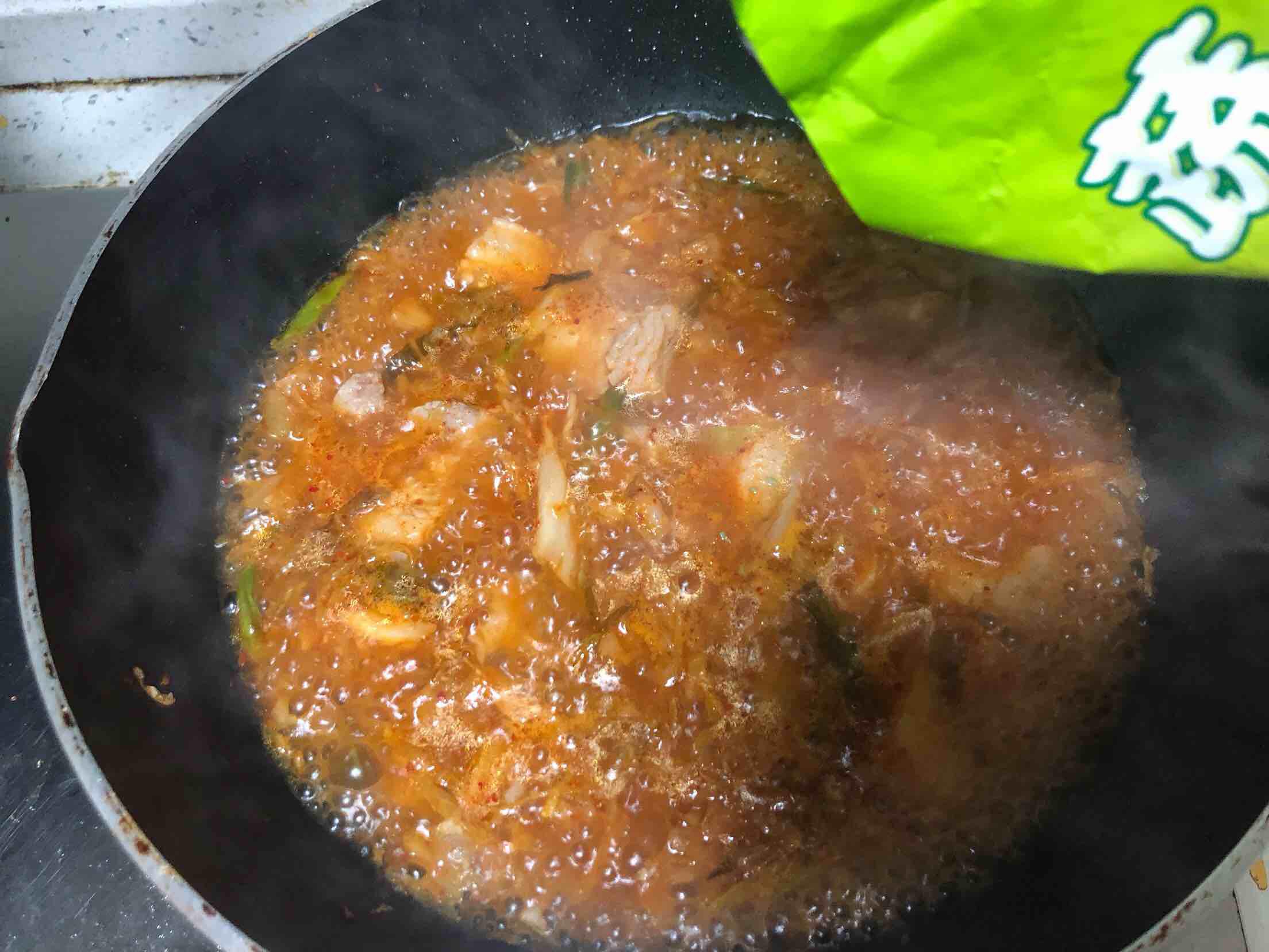 辣白菜豆腐鍋的做法-家常味燉菜譜